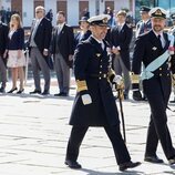 Federico de Dinamarca y Haakon de Noruega pasando revista a las tropas en la Visita de Estado de los Reyes de Dinamarca a Noruega