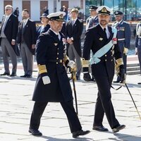 Federico de Dinamarca y Haakon de Noruega pasando revista a las tropas en la Visita de Estado de los Reyes de Dinamarca a Noruega