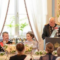 Harald de Noruega en su discurso ante Federico y Mary de Dinamarca en la cena de gala por la Visita de Estado de los Reyes de Dinamarca a Suecia