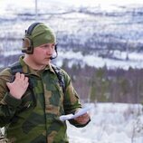 Sverre Magnus de Noruega en su primera visita al ejército de Noruega