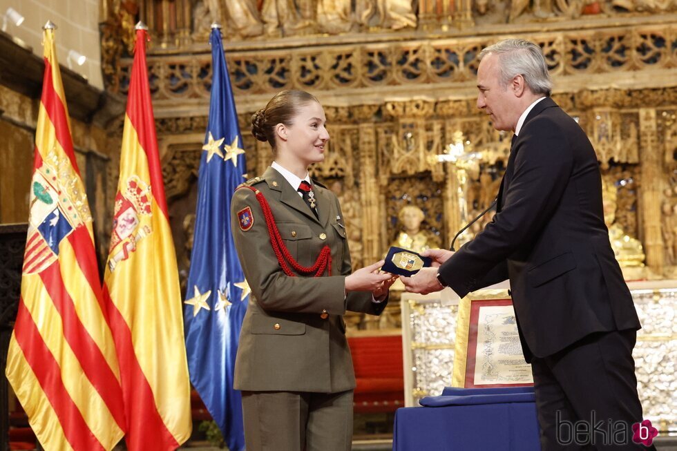 El Presidente de Aragón entrega de la Medalla de Aragón a la Princesa Leonor