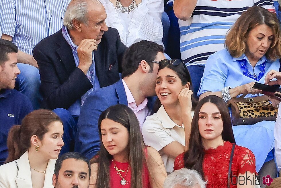 Froilán habla con Belén Perea en Las Ventas de Madrid en la Feria de San Isidro 2024