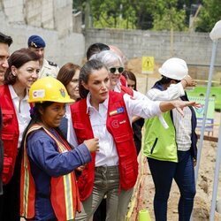 La Reina Letizia en la Escuela Taller Norte de Ciudad de Guatemala en su Viaje de Cooperación a Guatemala