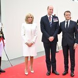El Príncipe Guillermo y Emmanuel y Brigitte Macron en el 80 aniversario del Desembarco de Normandía