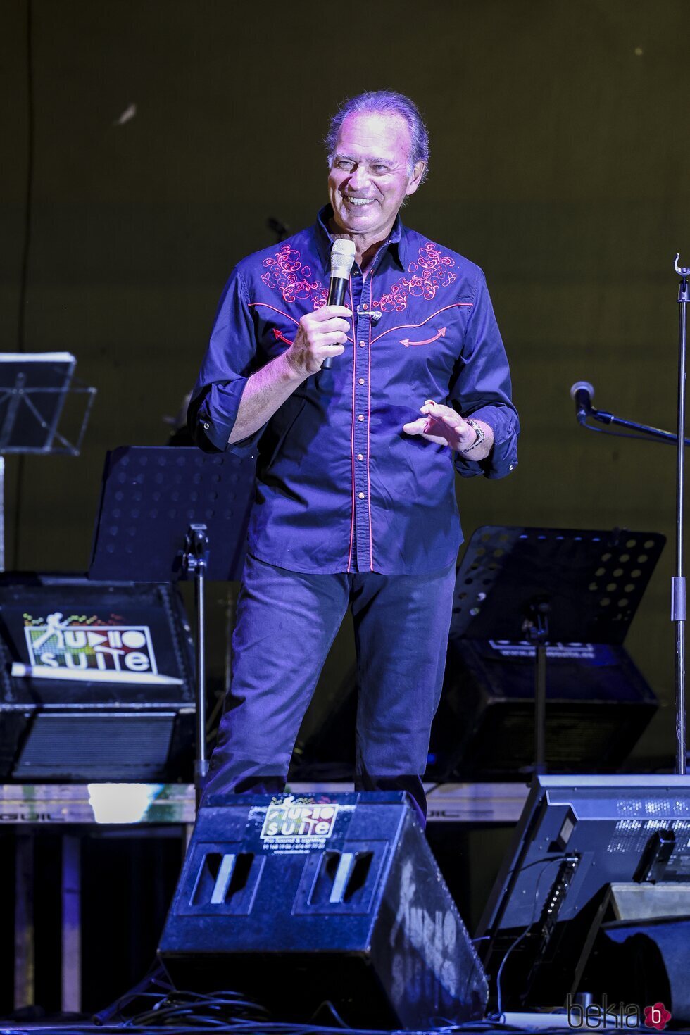 Bertín Osborne durante un concierto en San Agustín de Guadalix