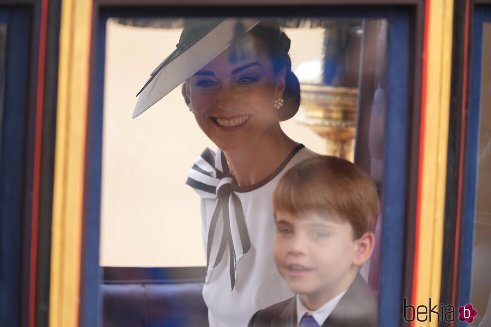 Kate Middleton y el Príncipe Louis en el Trooping the Colour 2024