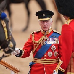 El Rey Carlos III en el Horse Guard Parade durante el Trooping the Colour 2024