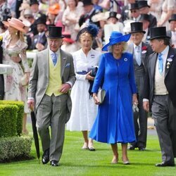 Mike Tindall, Lady Gabriella Windsor y los Reyes Carlos y Camilla en Ascot 2024