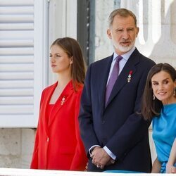 Los Reyes Felipe y Letizia junto a la Infanta Sofía y la Princesa Leonor en la celebración del décimo aniversario del reinado de Felipe VI