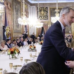 El Rey Felipe VI agradece a la Infanta Sofía sus palabras en su décimo aniversario de reinado