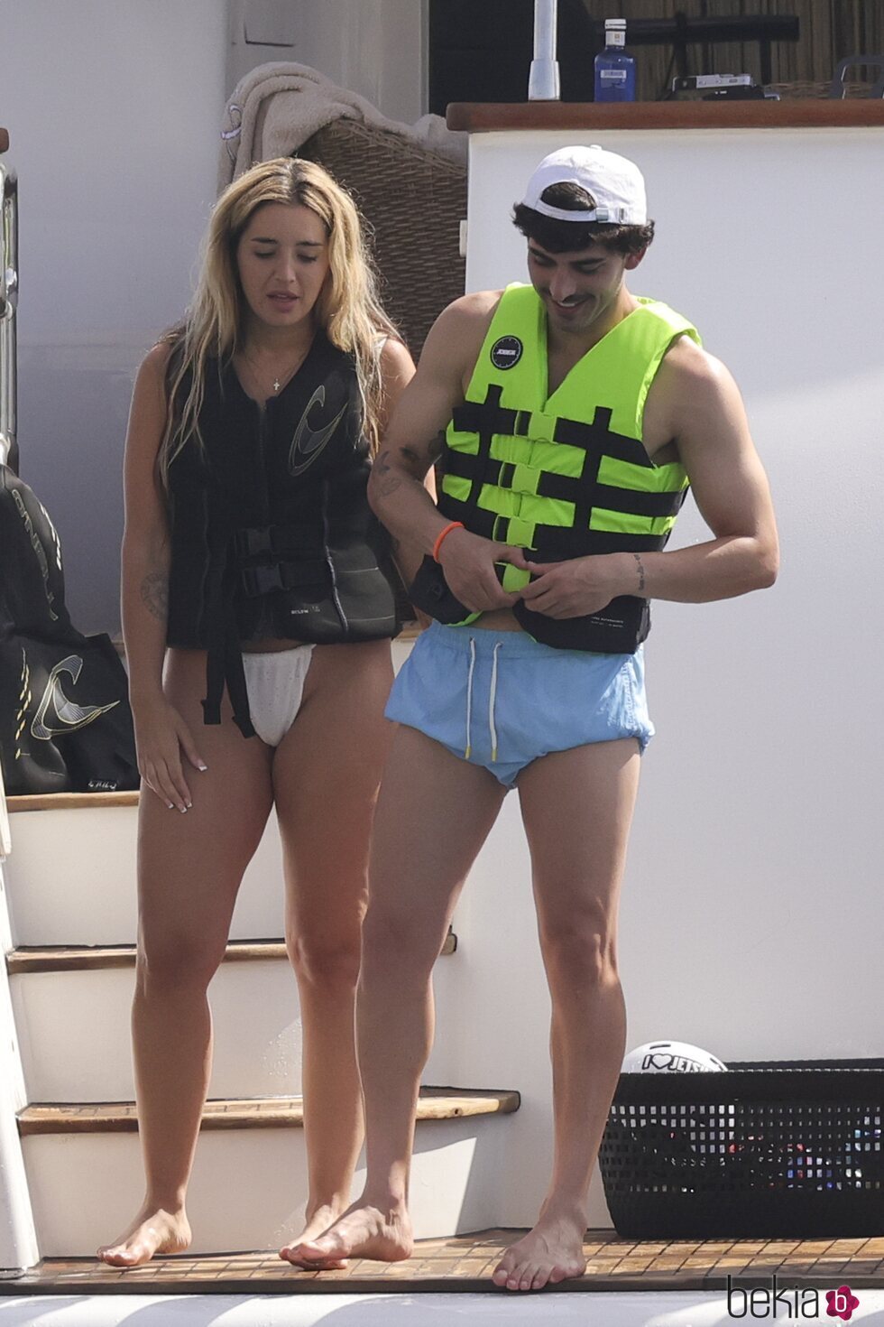 Lola Índigo y Don Patricio en Ibiza