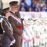 El Rey Felipe VI y la Princesa Leonor comparten confidencias en el nombramiento a la Princesa Leonor como Dama Alférez Cadete