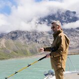 Federico de Dinamarca pescando en su primera visita oficial a Groenlandia como Rey