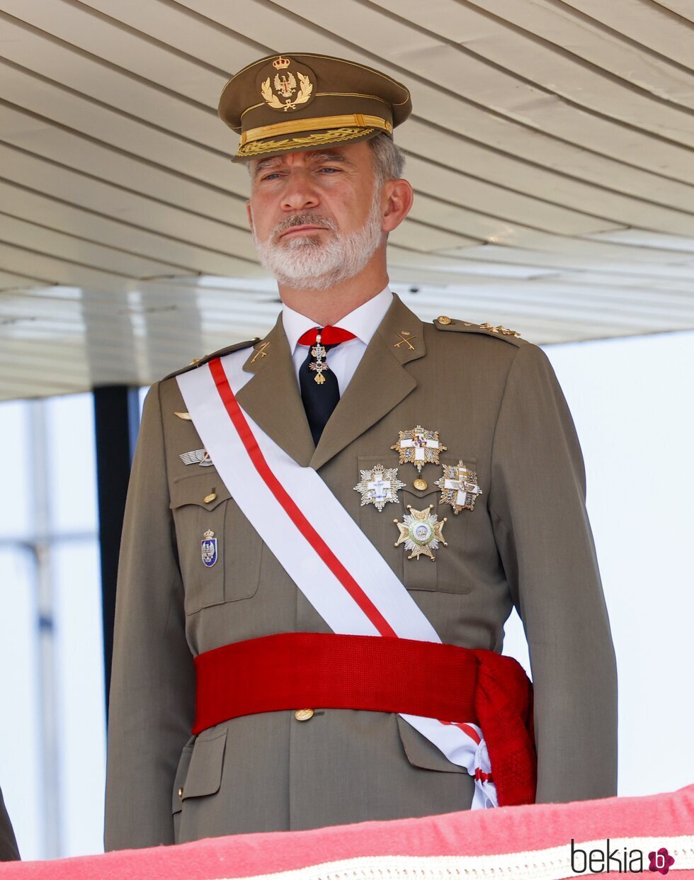 El Rey Felipe VI en la entrega de Despachos en la Academia General Básica de Suboficiales de Talarn