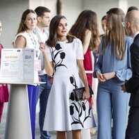 La Reina Letizia y la Infanta Sofía a su llegada a los Premios Princesa de Girona 2024