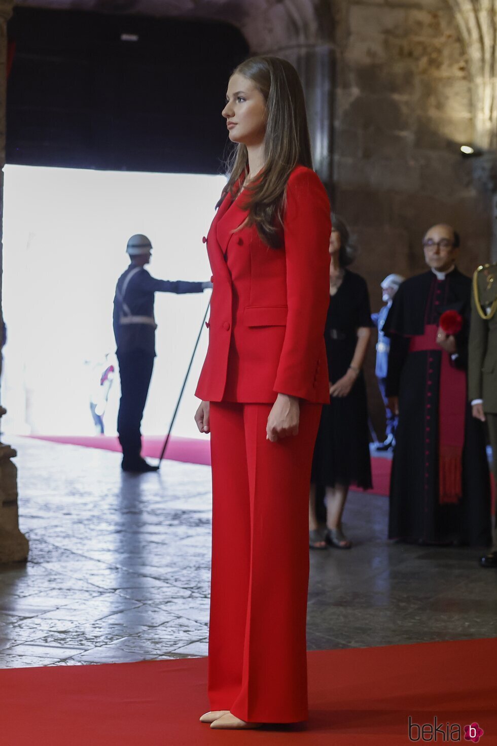 La Princesa Leonor en el Monasterio de los Jerónimos en su primer viaje oficial a Portugal