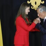 El Presidente de Portugal besa la mano de la Princesa Leonor en el primer viaje de la Princesa Leonor a Portugal