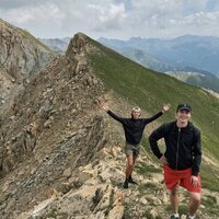 Nikolai y Felix de Dinamarca en una montaña en Andorra