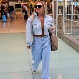 Amaia Montero en el aeropuerto tras su concierto con Karol G