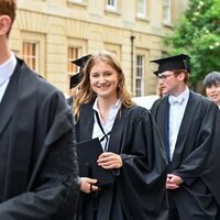 Elisabeth de Bélgica en su graduación en Oxford
