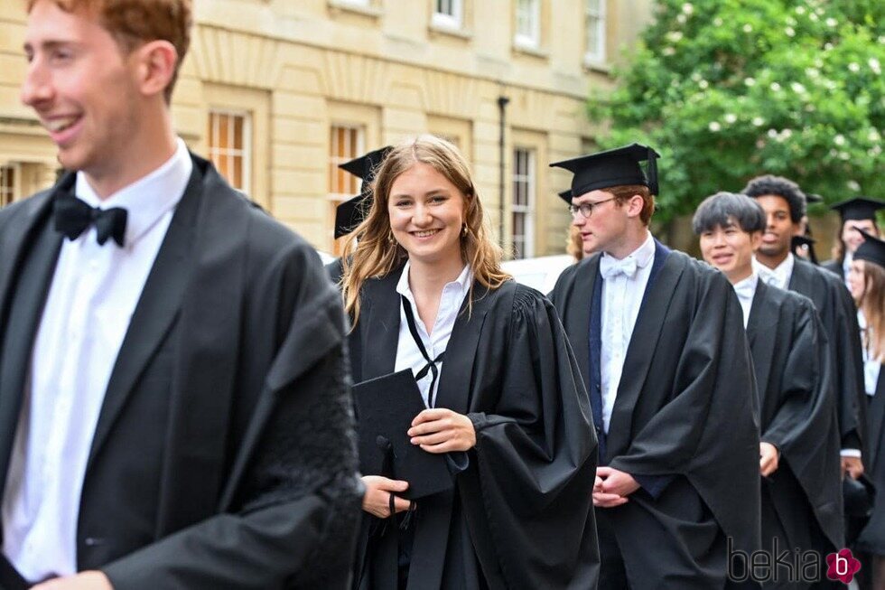 Elisabeth de Bélgica en su graduación en Oxford