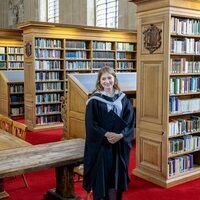 Elisabeth de Bélgica en su graduación universitaria en Oxford