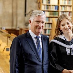 Felipe de Bélgica y Elisabeth de Bélgica en la graduación de Elisabeth de Bélgica en Oxford