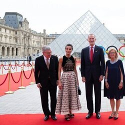 Los Reyes Felipe y Letizia en la cena de gala en el Louvre con motivo de los JJOO 2024