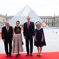 Los Reyes Felipe y Letizia en la cena de gala en el Louvre con motivo de los JJOO 2024