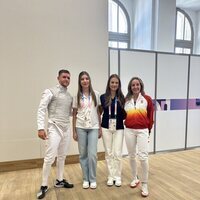 La Princesa Leonor y la Infanta Sofía con Carlos Llavador y Lucía Martín-Portugués en los Juegos Olímpicos de París 2024