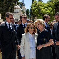 Marina Karella y Ana María de Grecia en el funeral de Miguel de Grecia