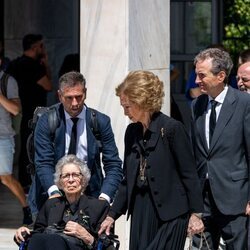 La Reina Sofía, muy pendiente de Irene de Grecia en el funeral de Miguel de Grecia