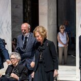 La Reina Sofía e Irene de Grecia en el funeral de Miguel de Grecia