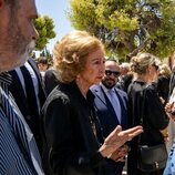 La Reina Sofía y Stéphane Bern en el funeral de Miguel de Grecia