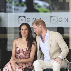 El Príncipe Harry y Meghan Markle en el Centro Nacional de las Artes Delia Zapata en Colombia