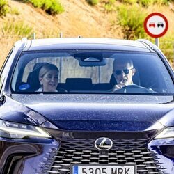 El Rey Felipe y la Infanta Cristina llegando a la boda de Victoria López-Quesada