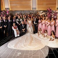 Foto oficial de la boda de Marta Luisa de Noruega y Durek Verrett con sus familiares y amigos