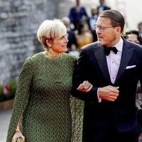 Constantino y Laurentien de Holanda en la boda de Marta Luisa de Noruega y Durek Verrett