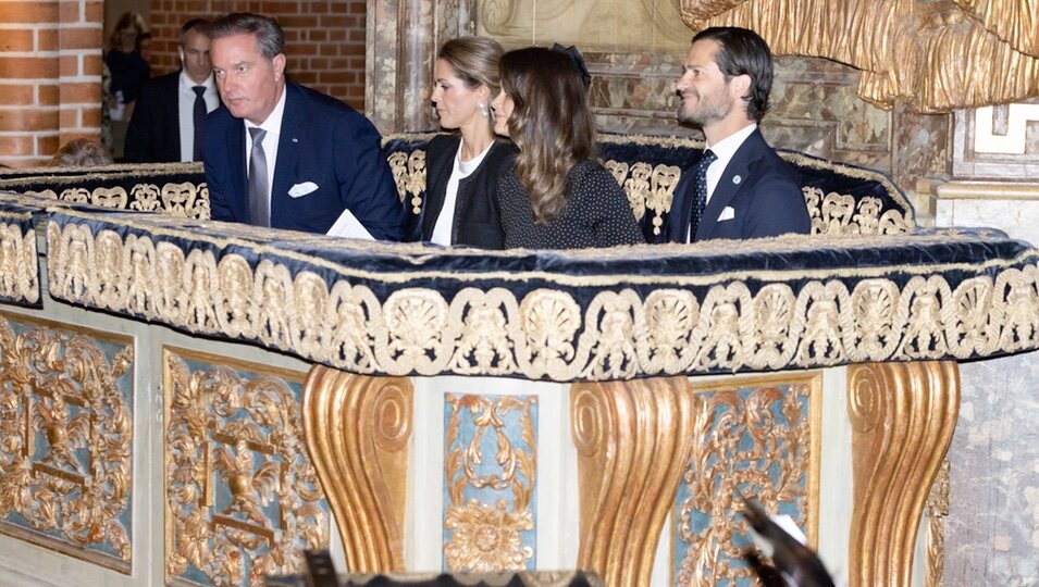 Magdalena de Suecia y Chris O'Neill y Carlos Felipe y Sofia de Suecia en la Apertura del Parlamento Sueco 2024