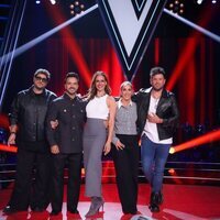 Antonio Orozco, Luis Fonsi, Eva González, Malú y Pablo López en la presentación de 'La Voz 2024'