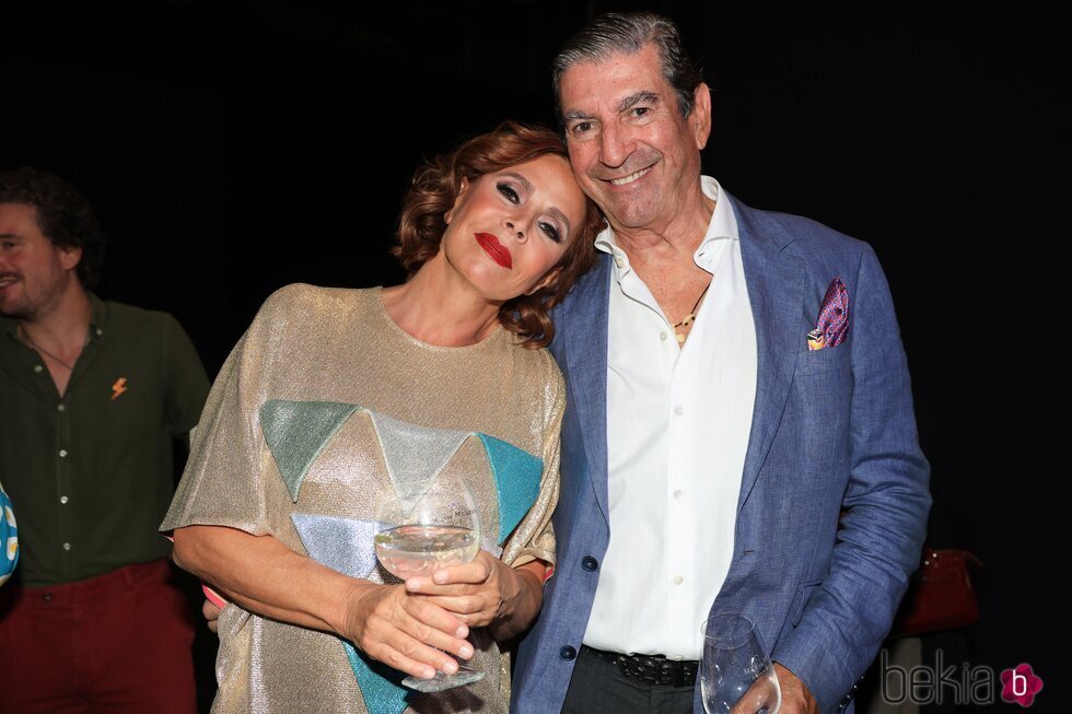 Ágatha Ruiz de la Prada y José Manuel Díaz-Patón en la Mercedes Benz Fashion Week 2024