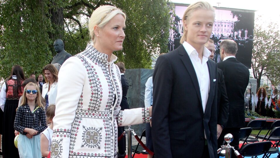 Mette-Marit de Noruega y su hijo Marius Borg Høiby