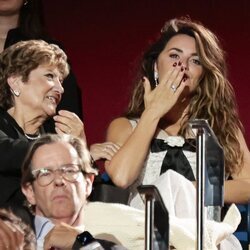 Penélope Cruz se emociona con las palabras de Javier Bardem tras recibir el Premio Donostia