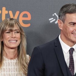 Pedro Sánchez y Begoña Gómez en la premiere de 'La habitación de al lado' de Pedro Almodóvar en el Festival Internacional de Cine de San Sebastián 2024