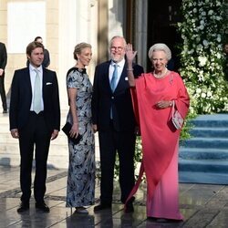 La Princesa Benedicta de Dinamarca y su familia durante la boda de Theodora de Grecia