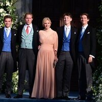 Marie Chantal de Grecia y sus hijos en la boda de Theodora de Grecia y Matthew Kumar