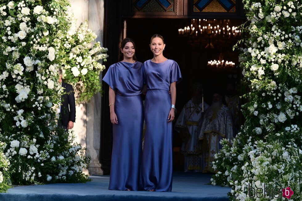 Arrietta Morales y Olympia de Grecia en la boda de Theodora de Grecia y Matthew Kumar