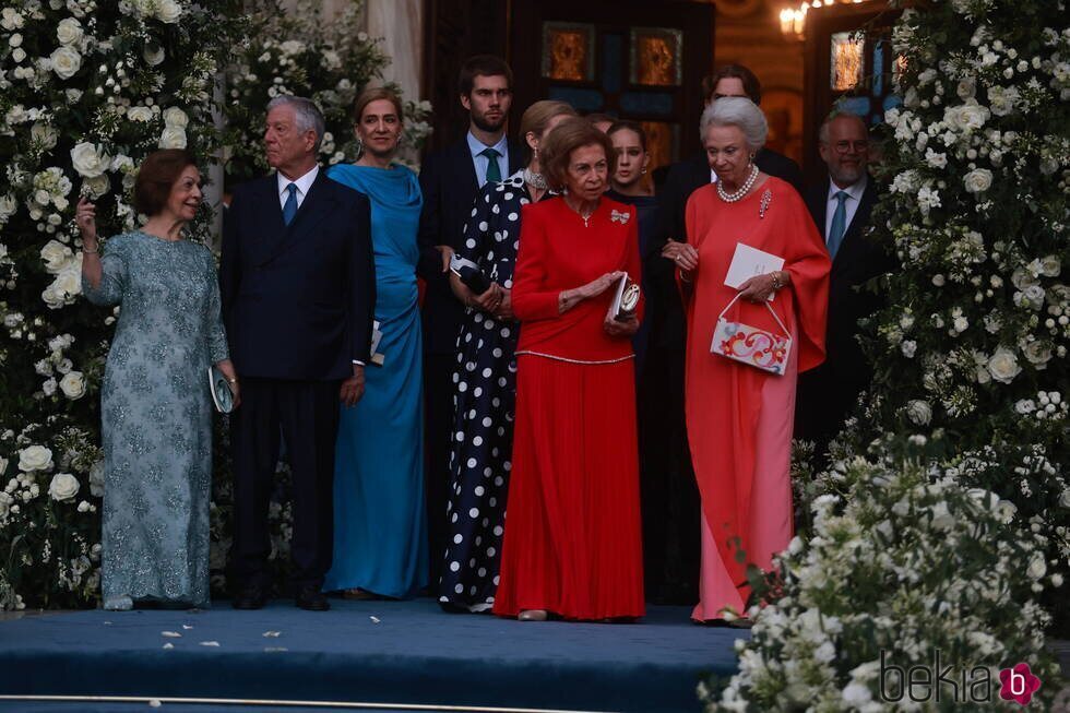 La Reina Sofía y Benedicta de Dinamarca junto a la Infanta Cristina y sus hijos en la boda de Theodora de Grecia y Matthew Kumar