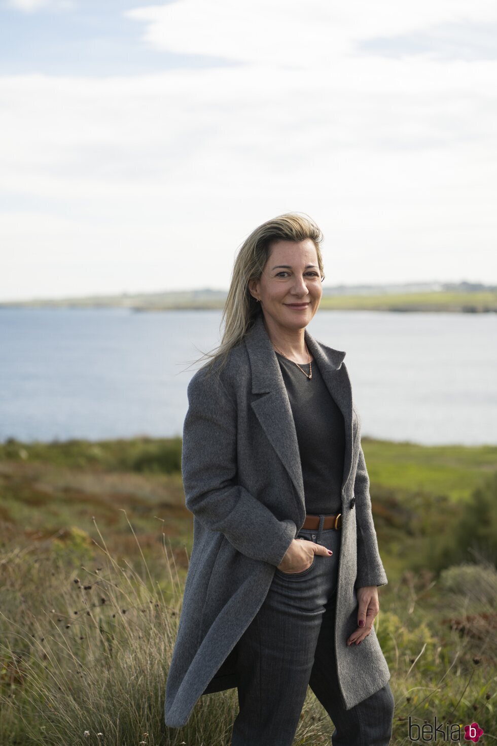 Eva García Saénz de Urturi en la Costa Quebrada de Cantabria en la presentación de su novela 'La vieja familia'