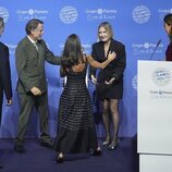 La Reina Letizia felicita a Beatriz Serrano como finalista del Premio Planeta 2024